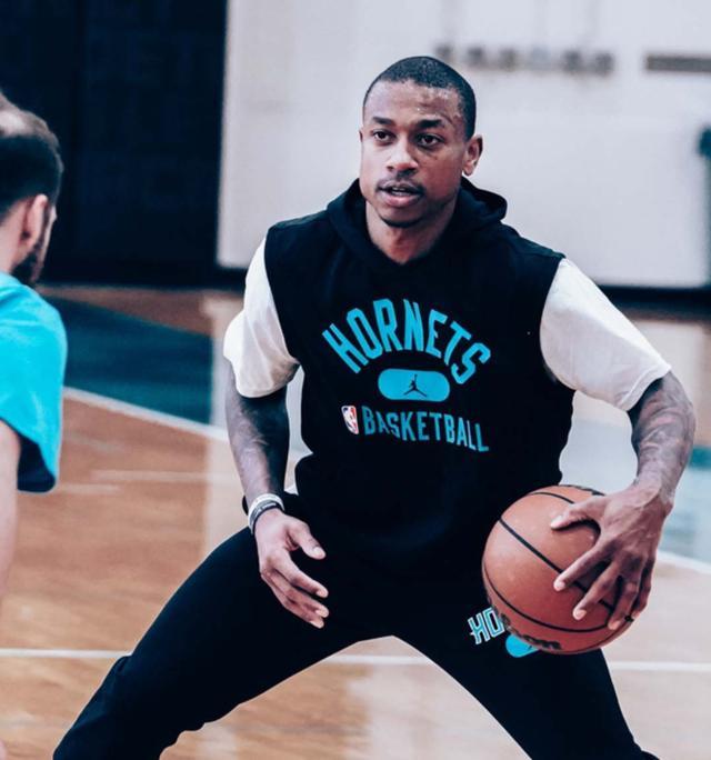 于火箭和太 于火箭和太