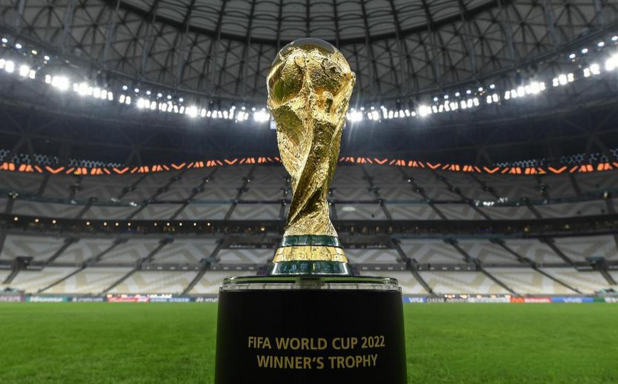 更是两支球 更是两支球